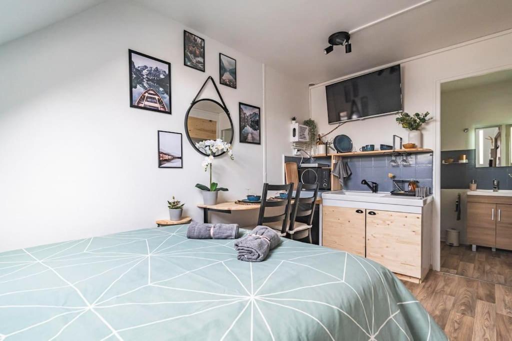 L'Escale Studio Proche De La Gare Remeš Exteriér fotografie